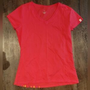 Arc'teryx Women's Short Sleeve V-Neck Tee - Bright Pink